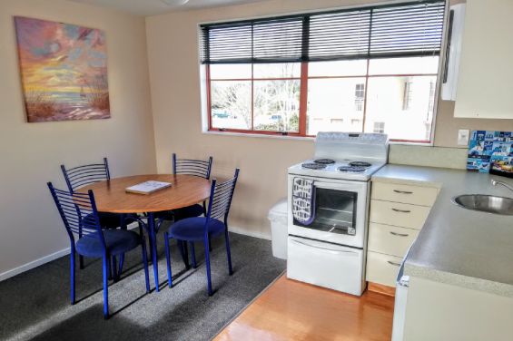 2-Bedroom Unit dining area